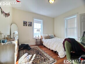 90 Fisher Ave in Boston, MA - Building Photo - Building Photo