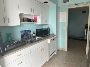 3100 NE 49th St in Fort Lauderdale, FL - Building Photo - Building Photo