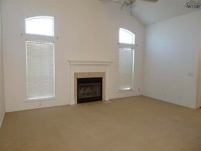 405 Swenson St in Burkburnett, TX - Building Photo - Building Photo