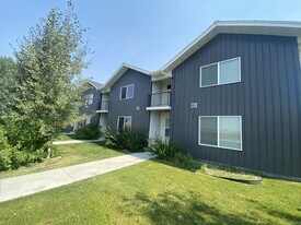 3220 Savannah St in Bozeman, MT - Building Photo