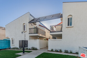 2757 Andreo Ave in Torrance, CA - Building Photo - Building Photo