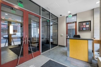 111 N 9th St in Philadelphia, PA - Foto de edificio - Building Photo