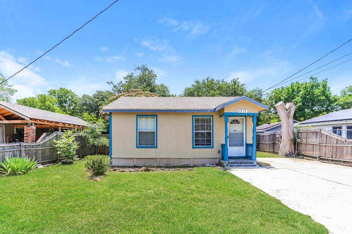 8914 Cardella Ave in Dallas, TX - Building Photo
