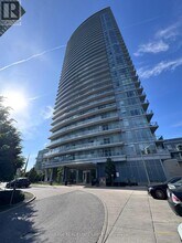 70-1370 Forest Manor Rd in Toronto, ON - Building Photo - Building Photo