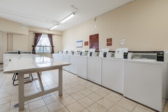 Selkirk in Kingston, ON - Building Photo - Interior Photo