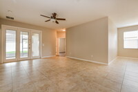 136 Adoncia Way in Sanford, FL - Foto de edificio - Building Photo