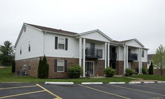 Hawkins Village Apartments in Fenton, MO - Building Photo