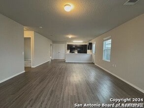 6515 Hazy Gln in San Antonio, TX - Foto de edificio - Building Photo