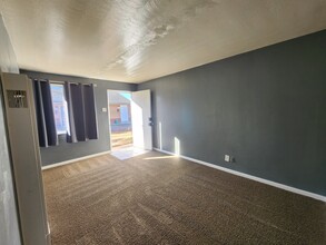 1066 Dayton St, Unit 1066 in Aurora, CO - Building Photo - Building Photo