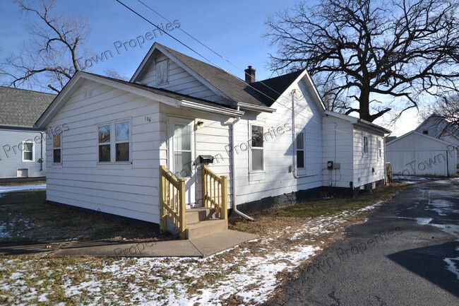 property at 106 Bowen Pl