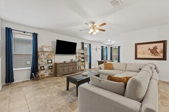 585 Concho St in Aubrey, TX - Building Photo - Building Photo