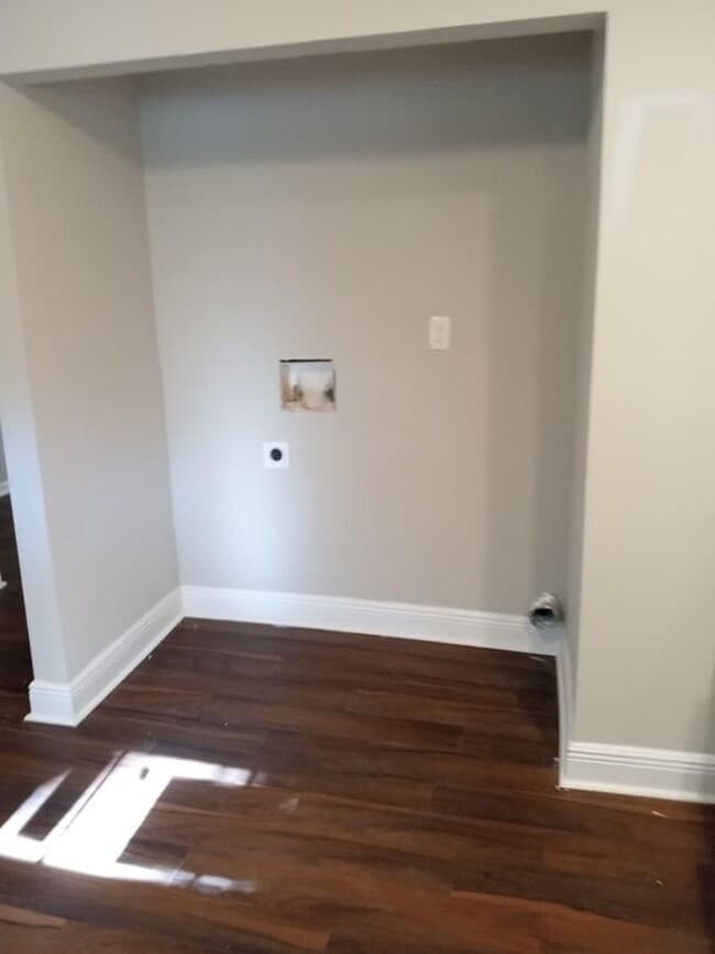 384 Sunset Ave NW, Unit 4 in Atlanta, GA - Foto de edificio - Building Photo