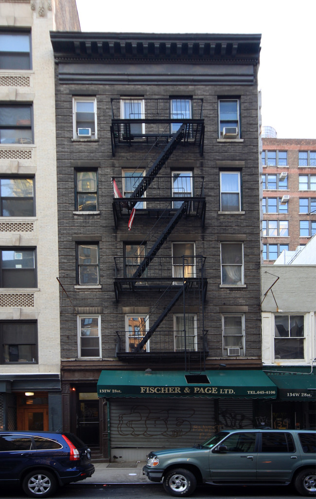 132 W 28th St in New York, NY - Foto de edificio - Building Photo