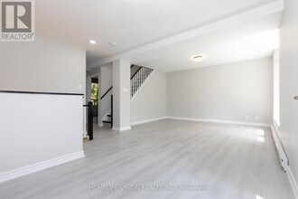 88 Pearson Ave in Toronto, ON - Building Photo - Building Photo