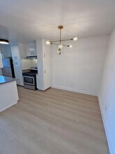 745 N Edinburgh Ave, Unit 6 in Los Angeles, CA - Foto de edificio - Building Photo