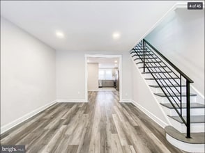6481 Ross St in Philadelphia, PA - Building Photo - Building Photo