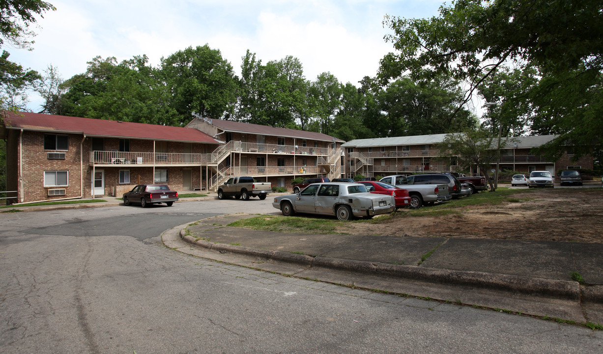 Kingstree in Durham, NC - Building Photo