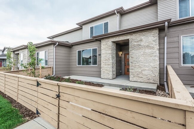 property at 5030 McKinnon Ct