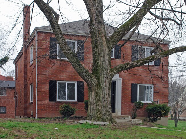 4802 Yarmouth Pl in Cincinnati, OH - Building Photo - Building Photo