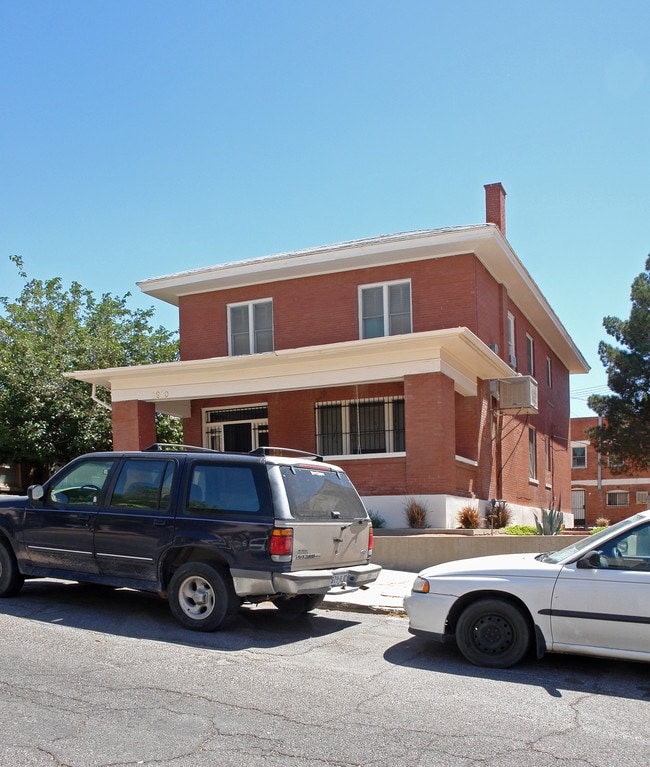 Yandell Tower Properties in El Paso, TX - Foto de edificio - Building Photo