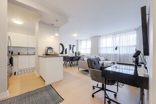 Lord Dufferin Apartments in Toronto, ON - Building Photo