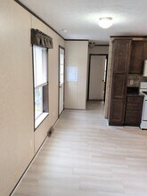 106 Pine Grove Dr in Troy, NY - Building Photo - Building Photo