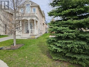 88 Buckle Cres in Aurora, ON - Building Photo - Building Photo