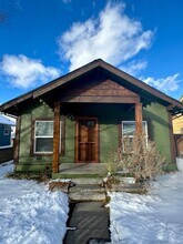 40 NW Gilchrist Ave in Bend, OR - Building Photo - Building Photo
