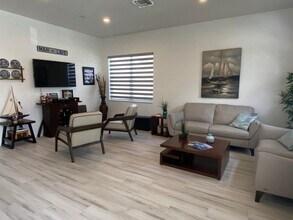 325 Berenger Walk in Royal Palm Beach, FL - Building Photo - Building Photo