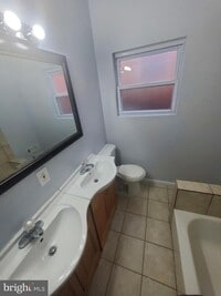 22 W Sharpnack St photo'