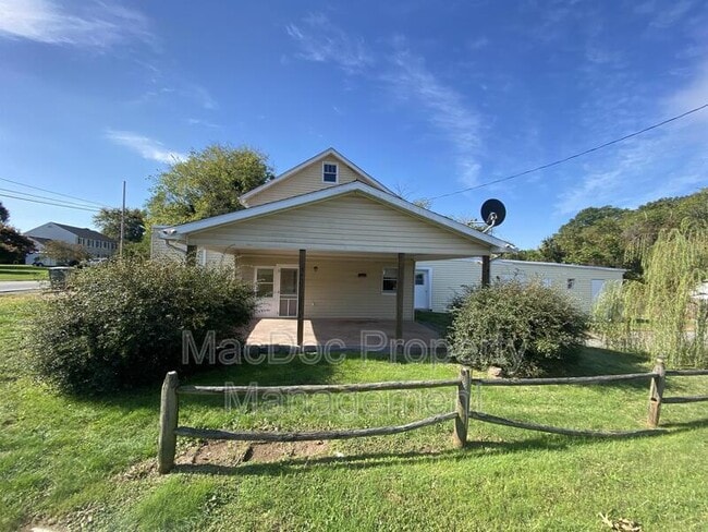 property at 601 Forbes St