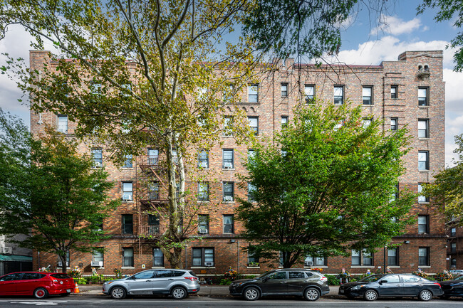 32-86 33rd St in Astoria, NY - Building Photo - Primary Photo