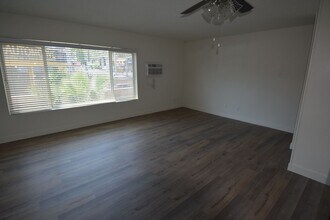 4414 Woodman Ave in Los Angeles, CA - Building Photo - Building Photo