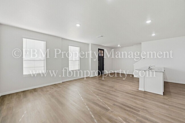 1797 Ethereal Ln in Waxahachie, TX - Building Photo - Building Photo