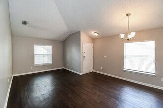 2741 Acorn Park Dr N in Jacksonville, FL - Building Photo - Building Photo