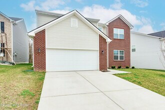 17004 Meander Wy in Louisville, KY - Building Photo - Building Photo