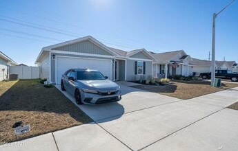 4920 Shurer Ln in Panama City, FL - Building Photo - Building Photo