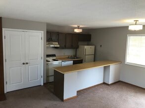 1443 Fernwood Glendale Rd, Unit C in Spartanburg, SC - Building Photo - Building Photo