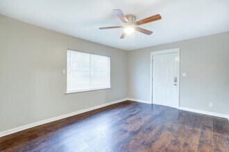 1121 E Park Ave in Savannah, GA - Building Photo - Building Photo