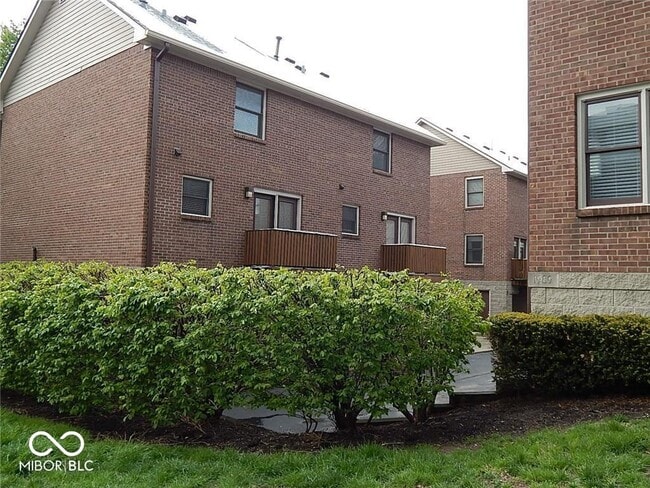 516 E 10th St in Indianapolis, IN - Building Photo - Building Photo