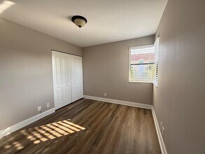 5781 Riverside Dr in Coral Springs, FL - Building Photo - Building Photo