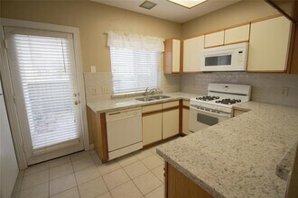 2910 Grants Lake Blvd in Sugar Land, TX - Building Photo - Building Photo