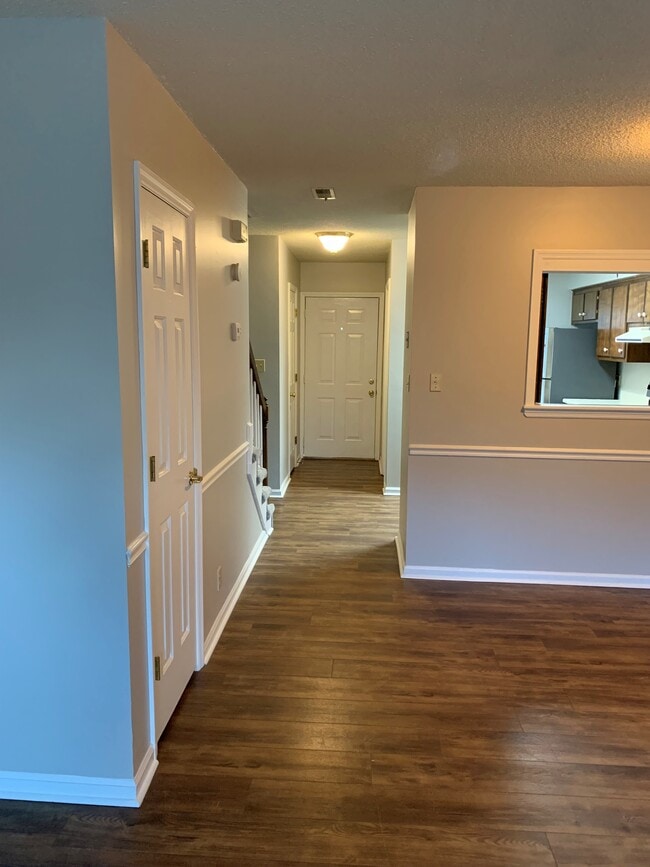 6 Townes Ct in Spartanburg, SC - Foto de edificio - Building Photo