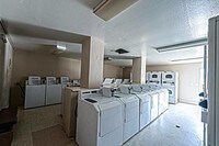 Building Photo - Sunrise Apartments in Bakersfield, California