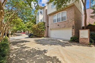 2704 Welborn St in Dallas, TX - Building Photo - Building Photo