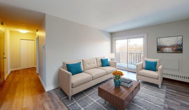 Riverview Apartments in Windsor, ON - Building Photo - Building Photo