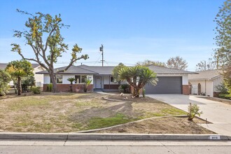 2413 Driller Ave in Bakersfield, CA - Building Photo - Building Photo