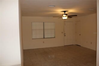 5980 NW 62nd Ave in Ocala, FL - Building Photo - Building Photo