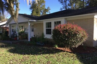 1226 State Rd S-8-806 in Moncks Corner, SC - Building Photo - Building Photo