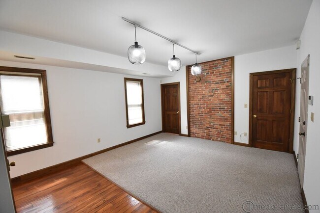 37 E Russell St, Unit A
